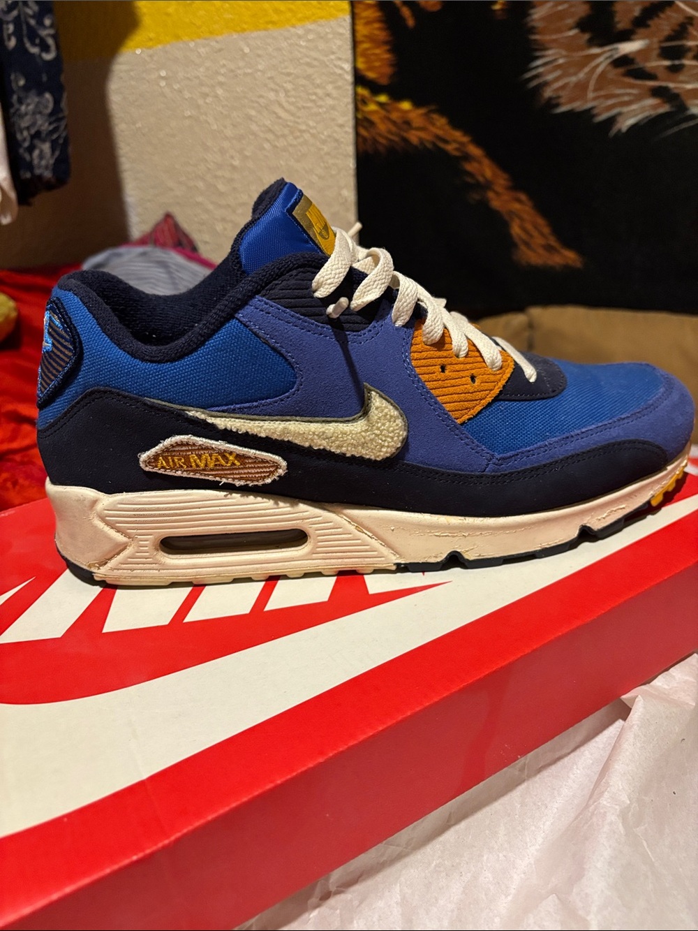 Nike Air Max 90 Premium SE
Game Royal/Light Cream
Size 10